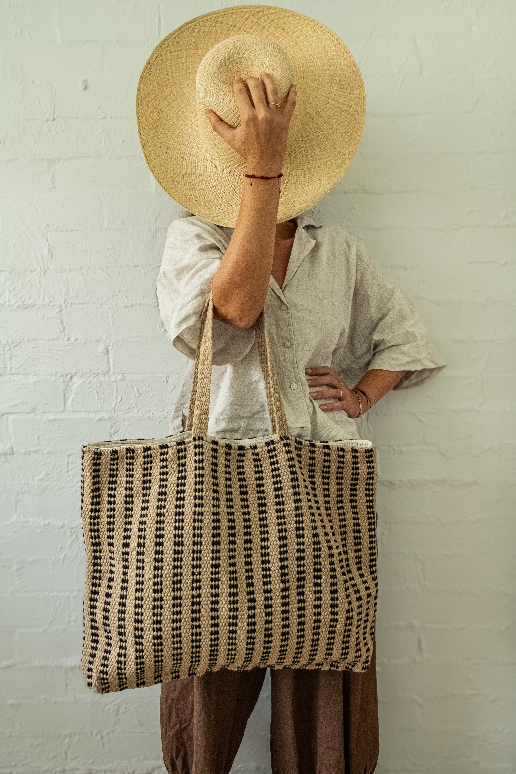 Hand woven XL Stripe Wool Bag | Beige &amp; Black