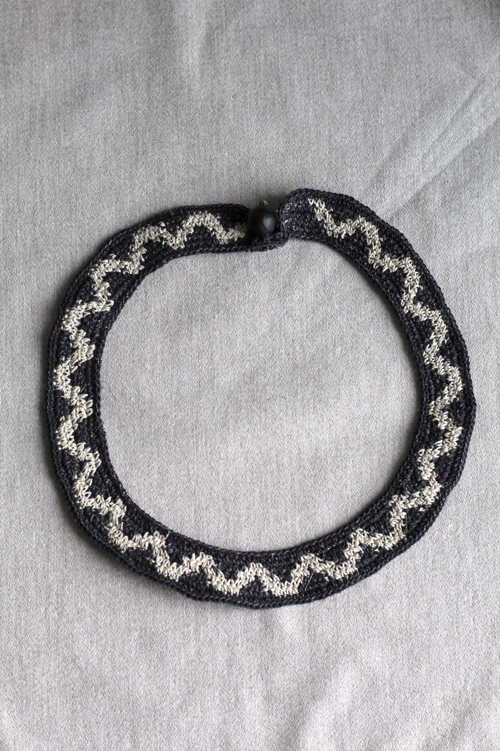 Necklace #0100 | Black & Natural