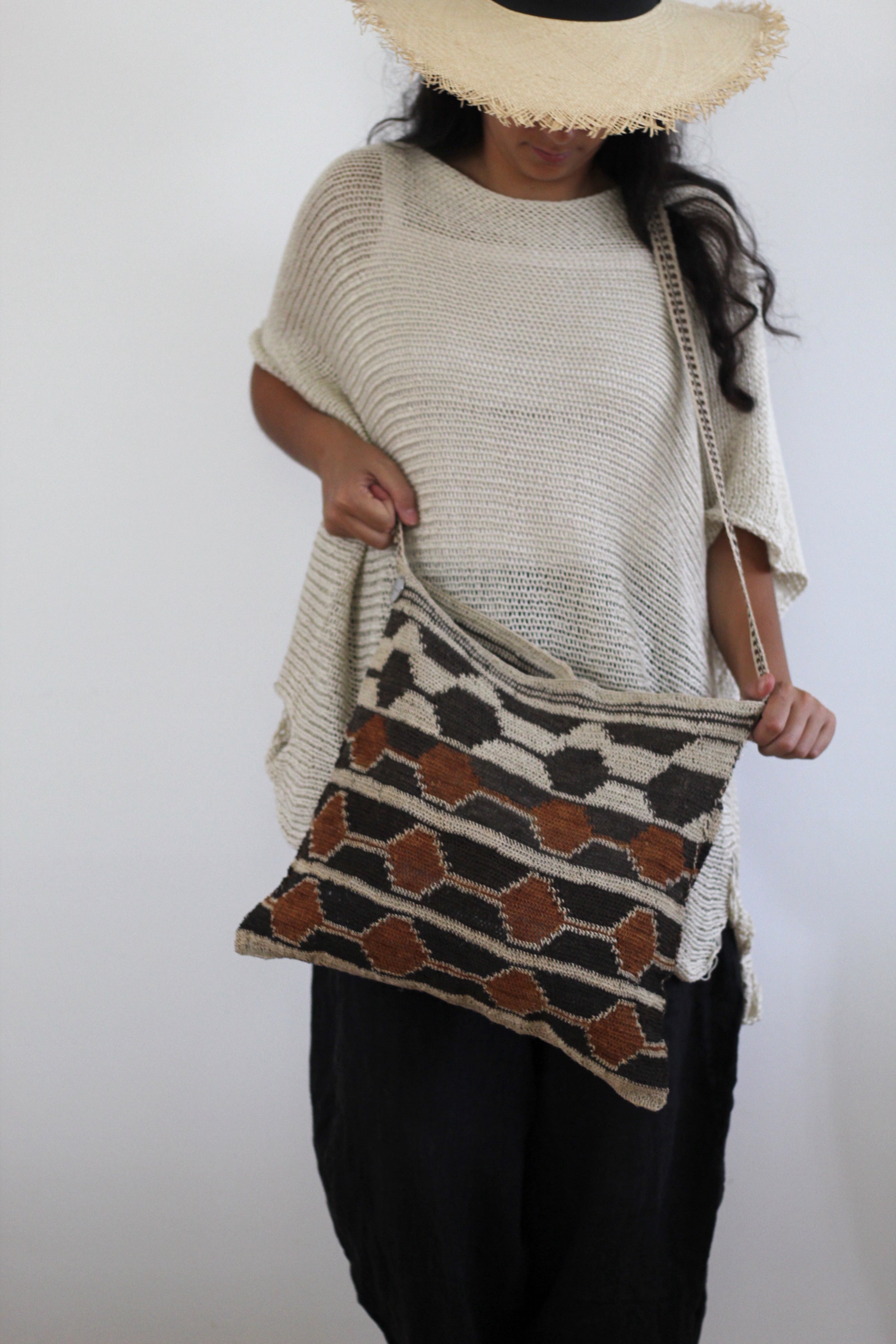 Hand woven Oversized Bag #054