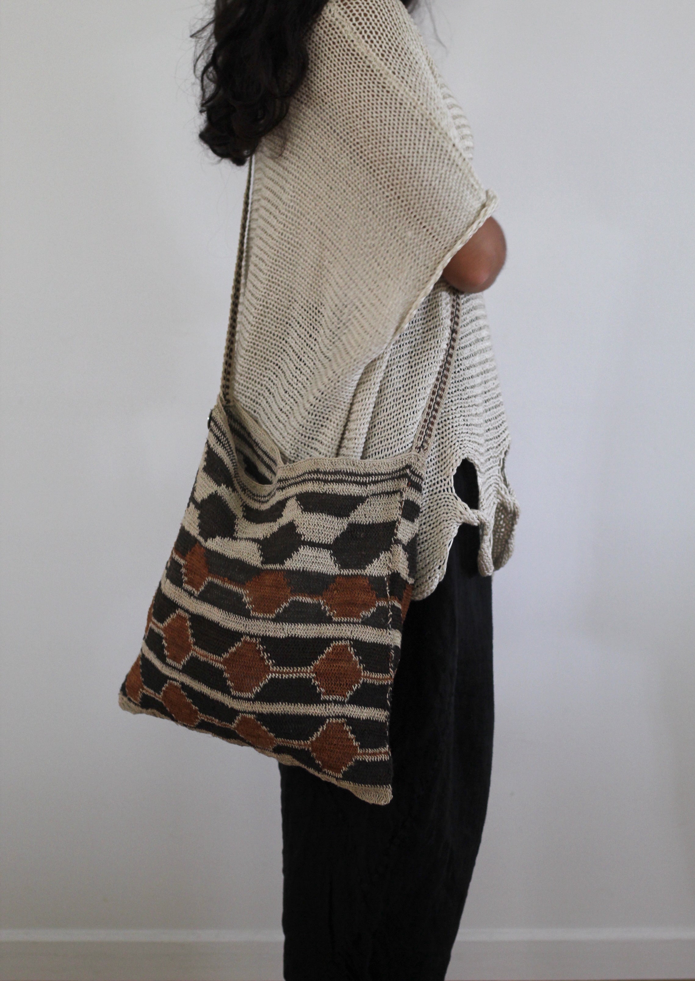 Hand woven Oversized Bag #054