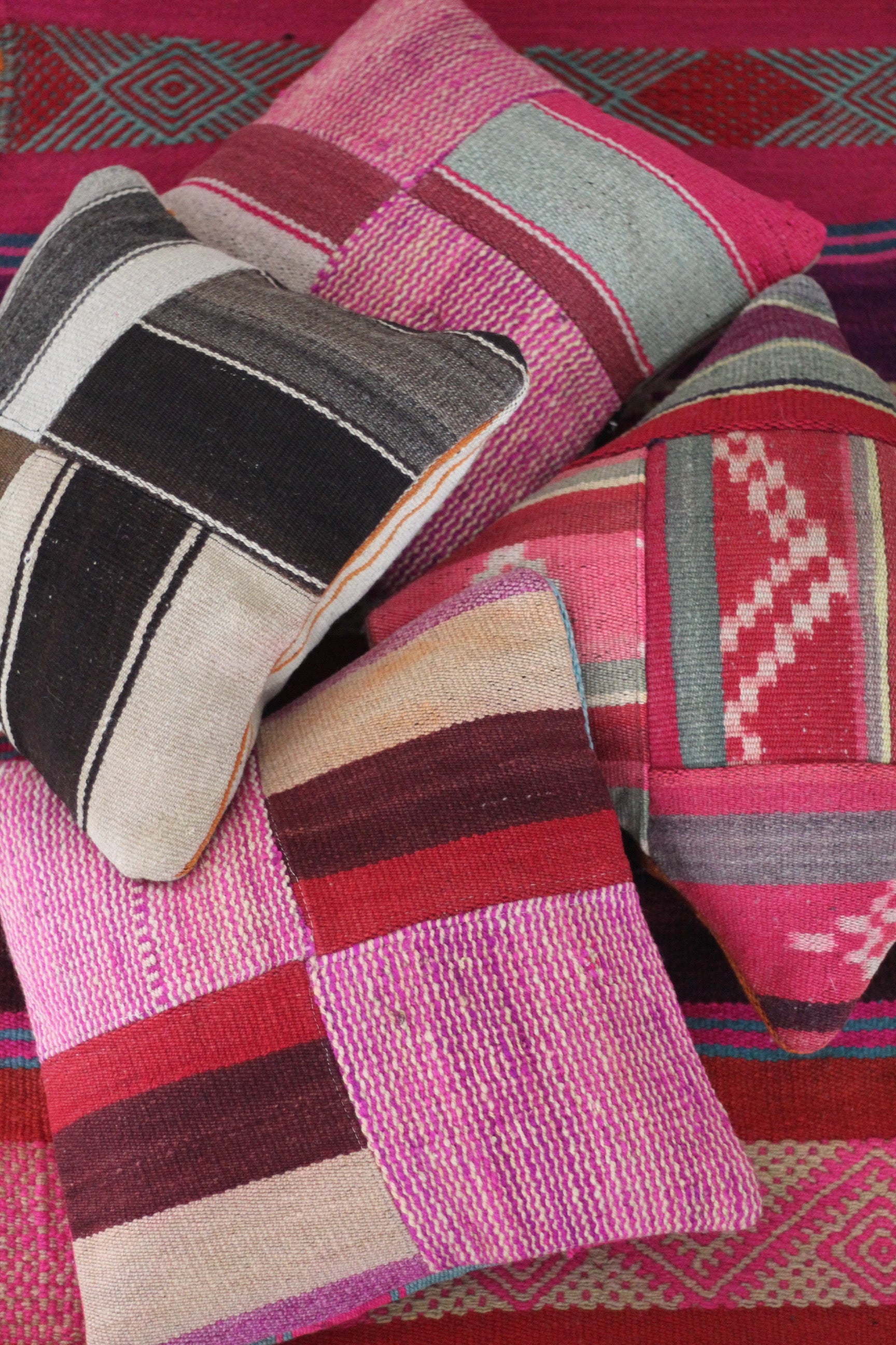 Patchwork Frazada Cushion #014, sheep wool patchwork from Peruvian Andes