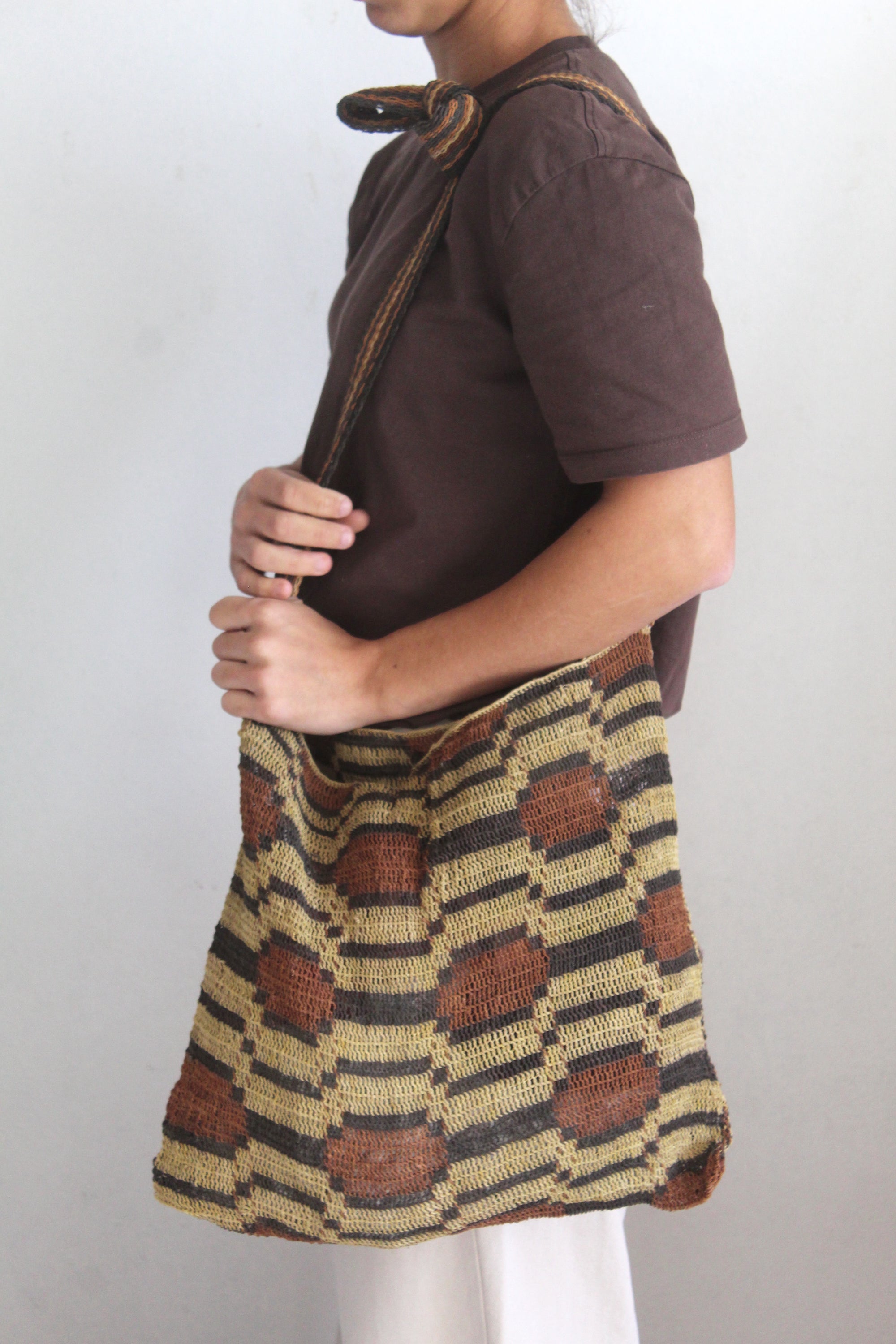 Hand woven Tierra Bag 