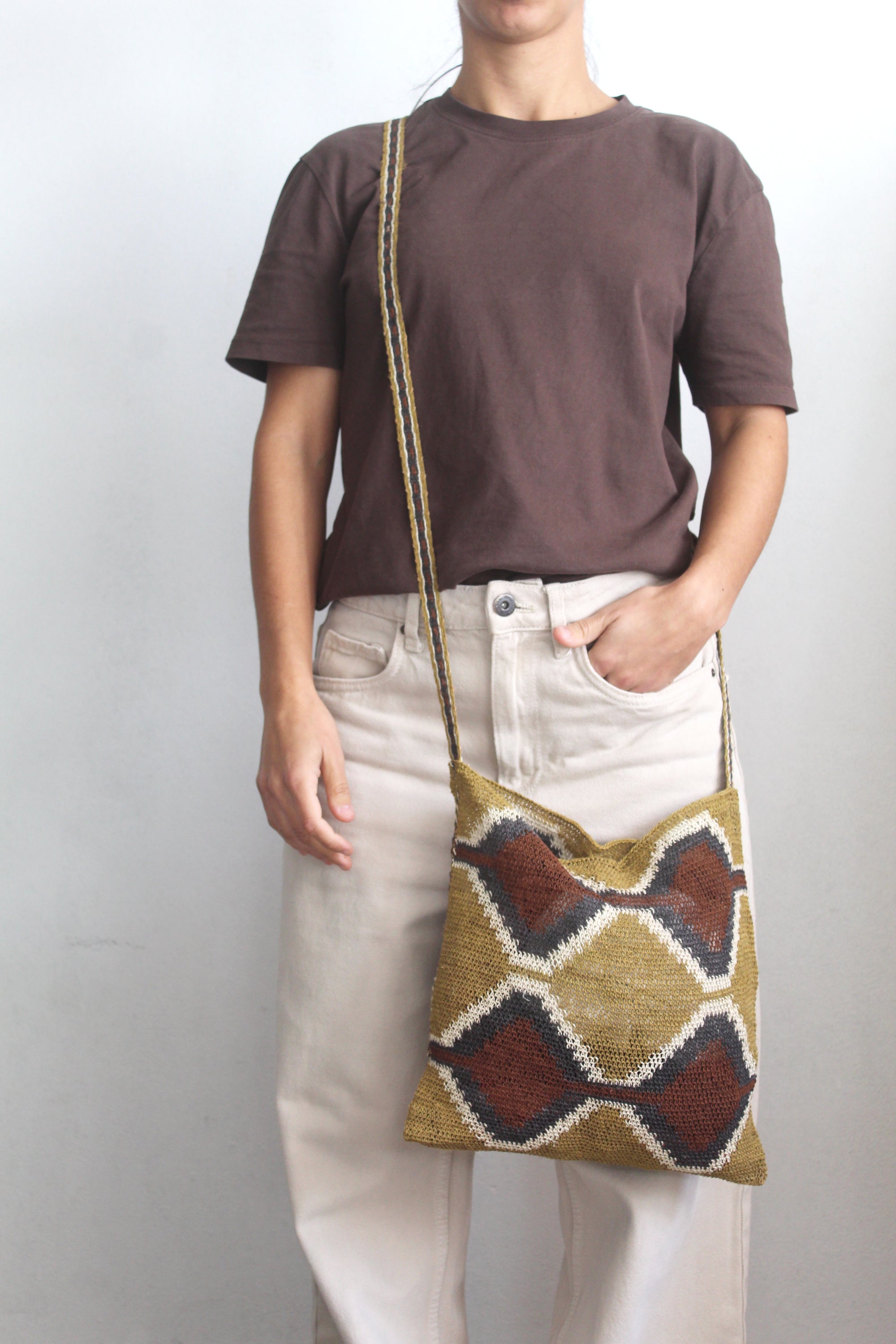 Hand woven Tierra Bag 
