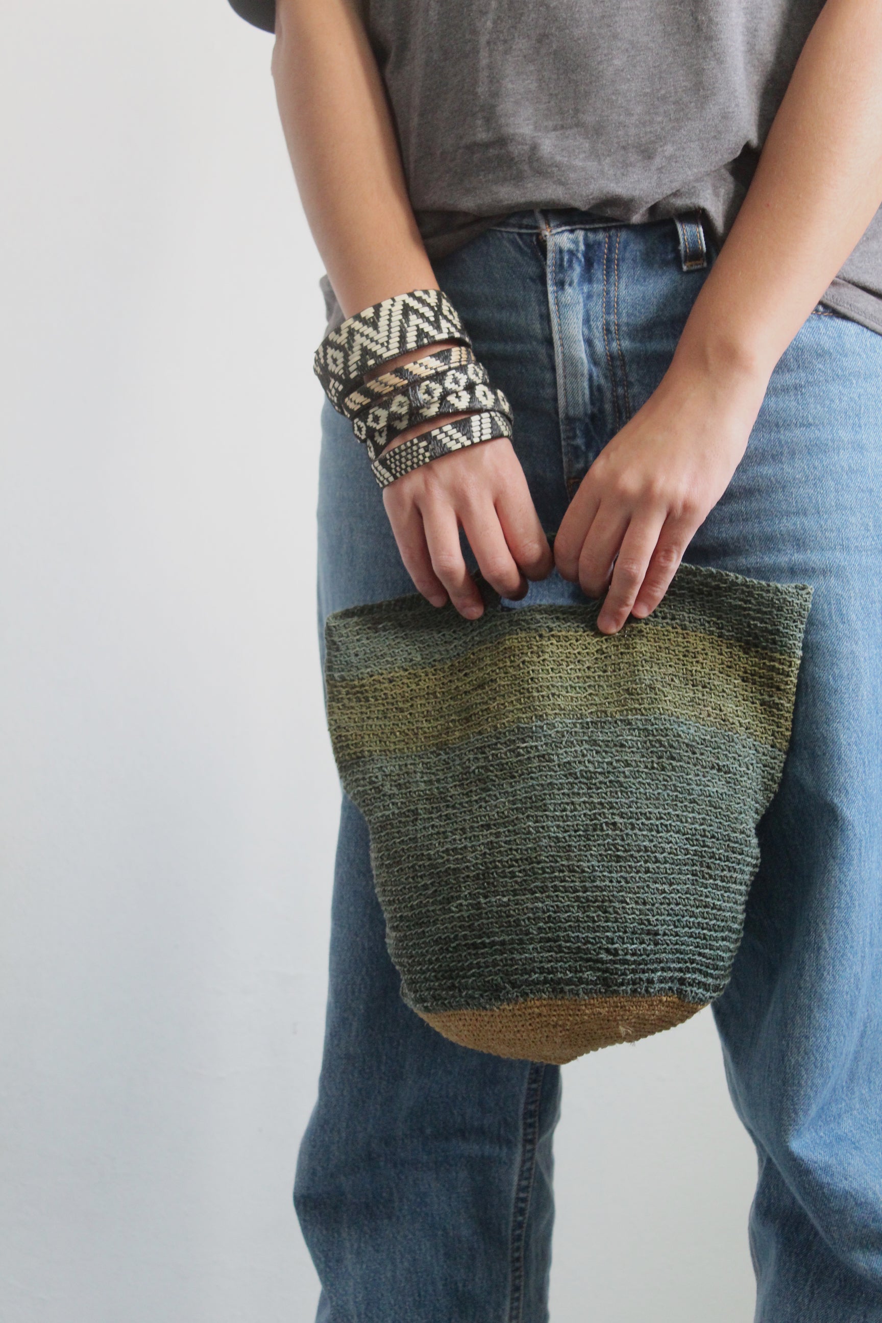 Hand woven Clutch 