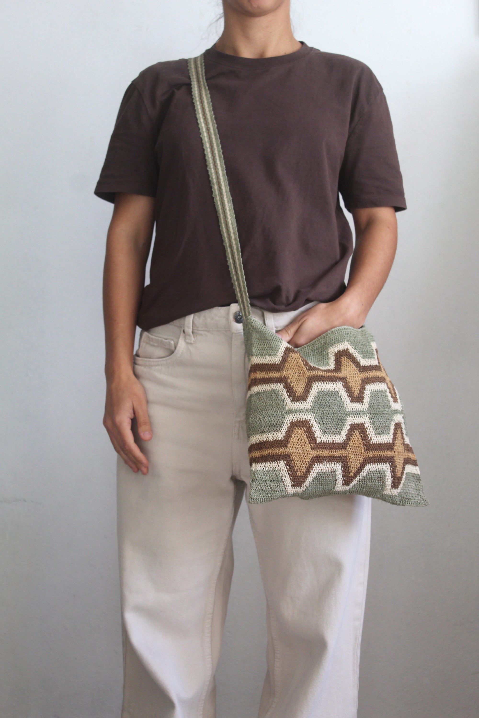 Hand woven Tierra Bag 