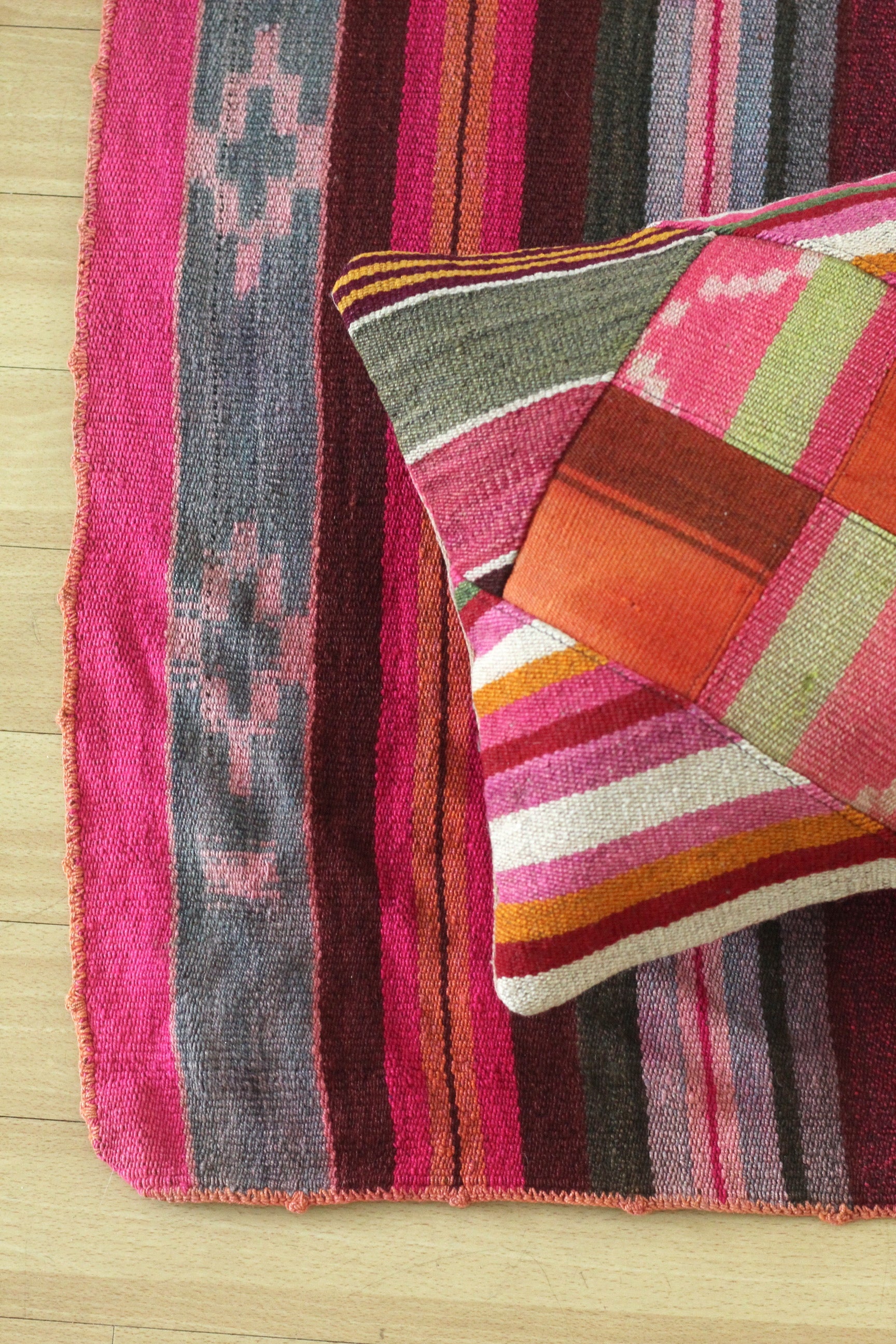 Patchwork Frazada Cushion #006, sheep wool patchwork from Peruvian Andes