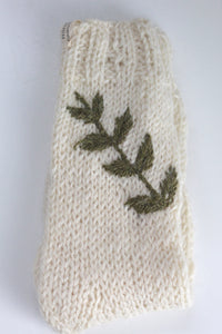 Kids socks | Natural & Moss | Hand-embroidered