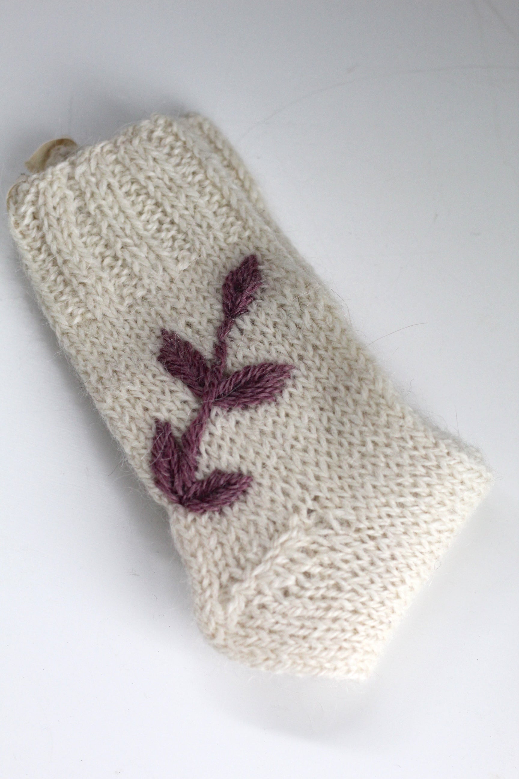 Kids Socks Natural and Lila Hand-Embroidered, llama wool, Argentina