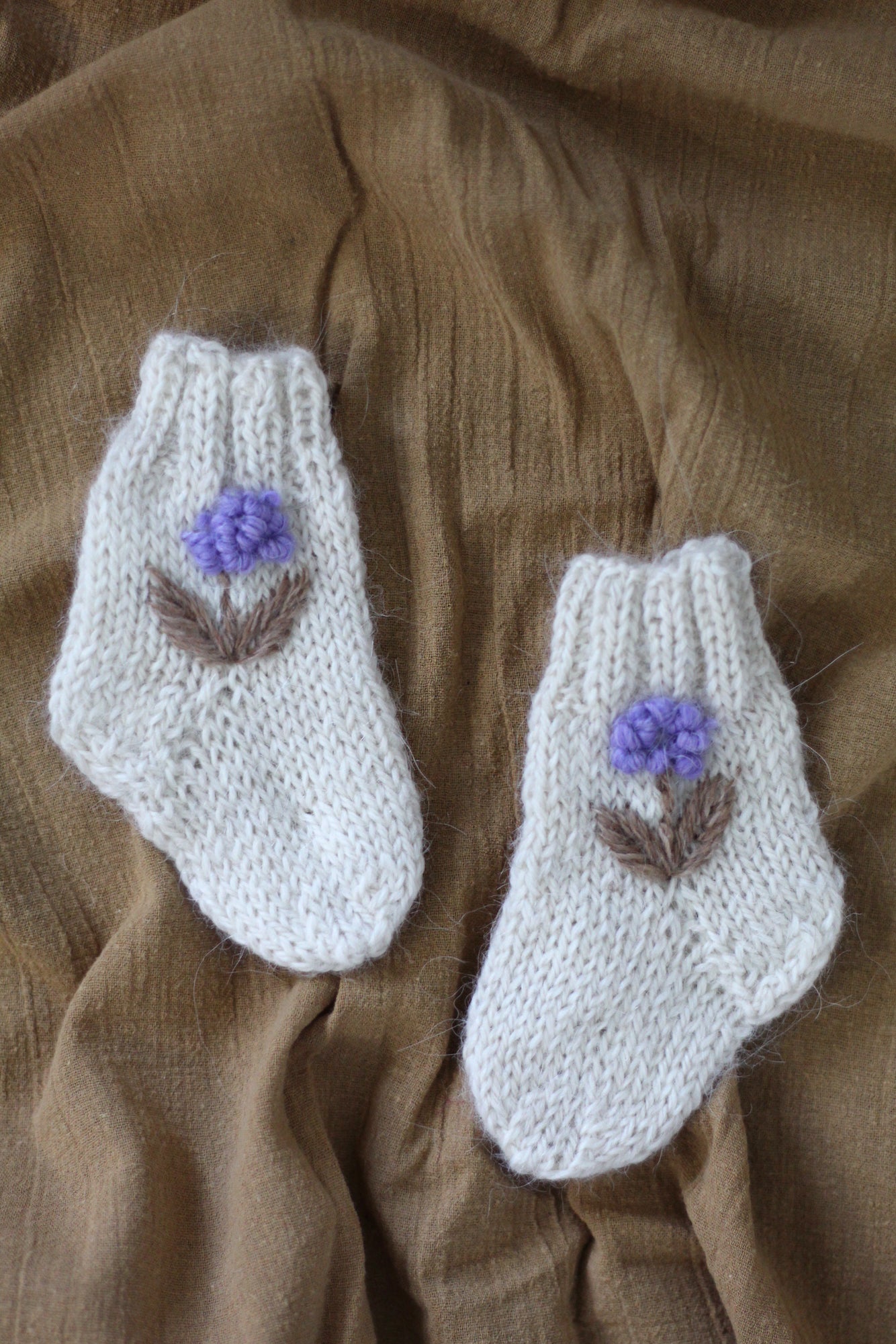 Baby Socks Natural Hand Embroidered, llama wool, Argentina