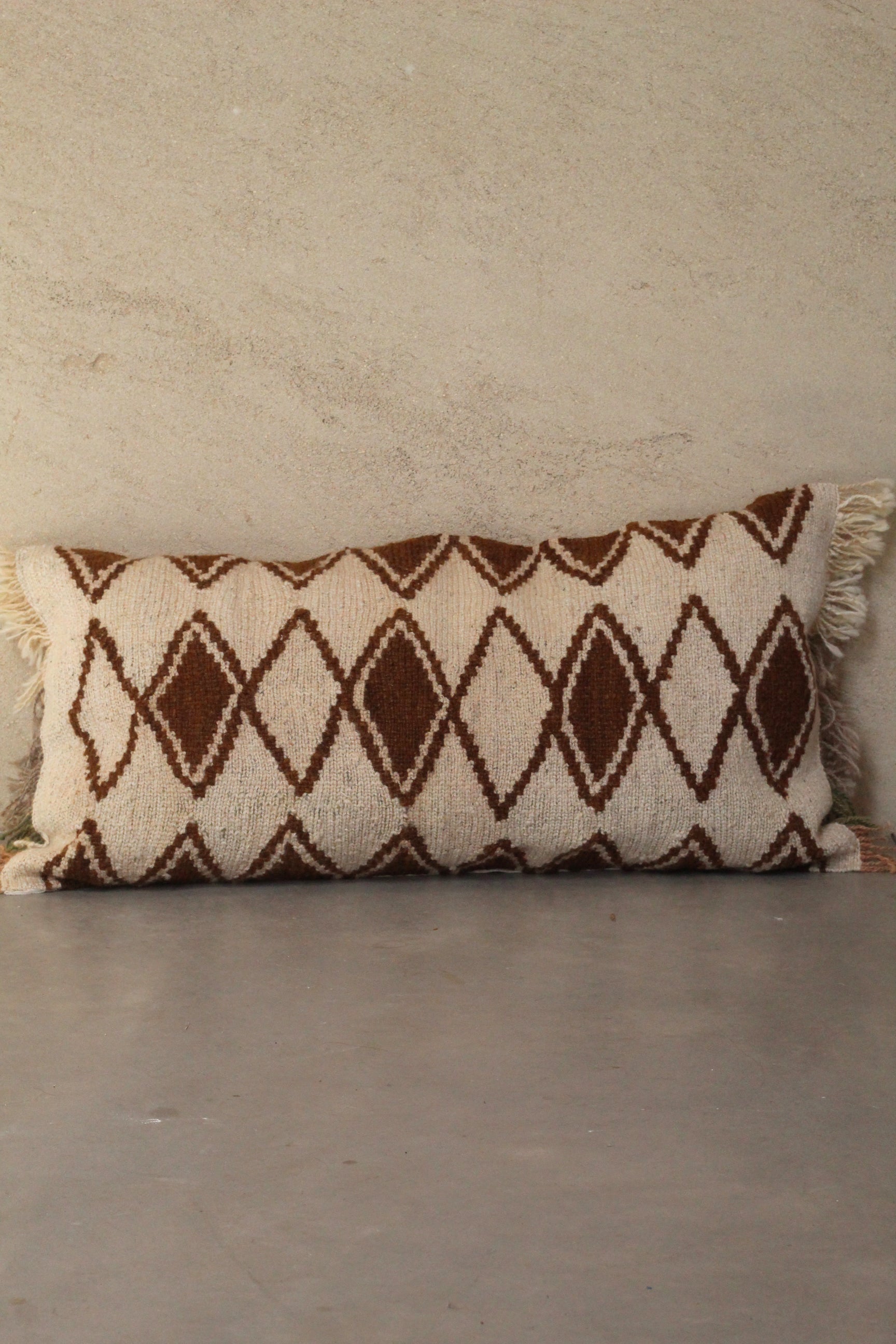 Formosa Qom Lumbar Cushion #005