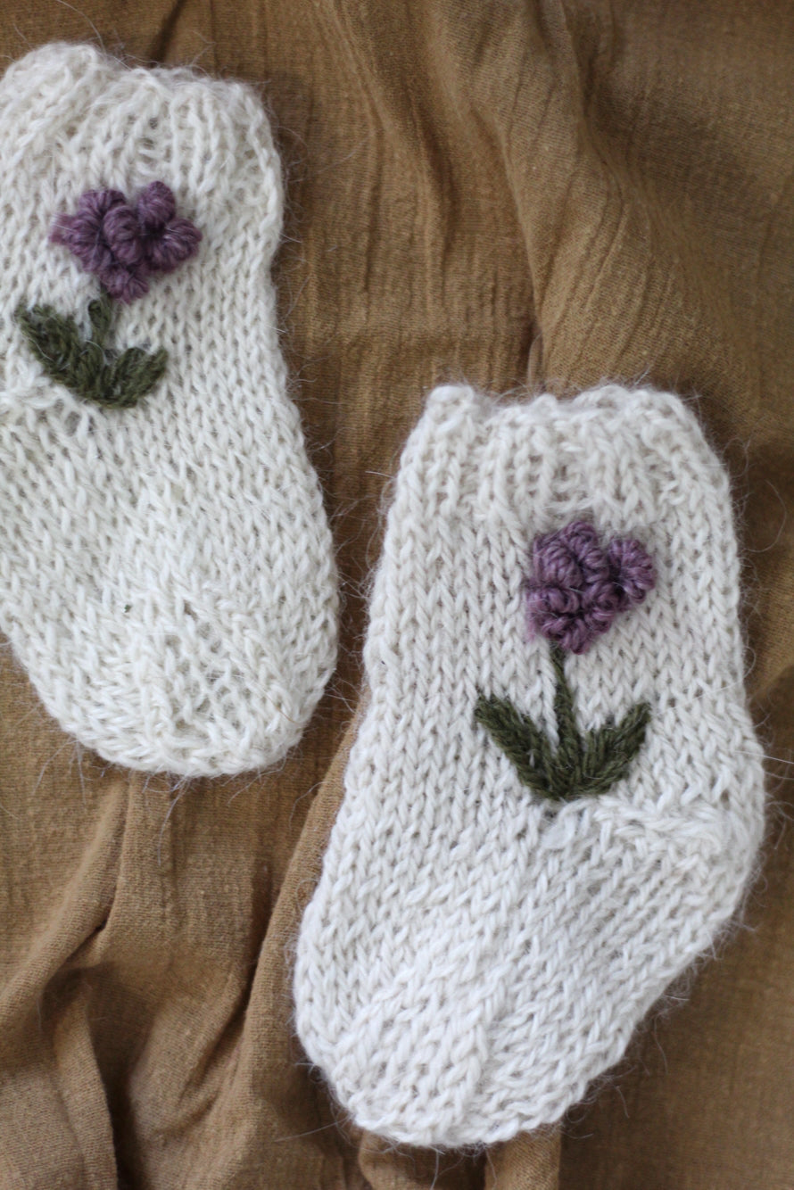 Baby Socks Natural Hand Embroidered, llama wool, Argentina