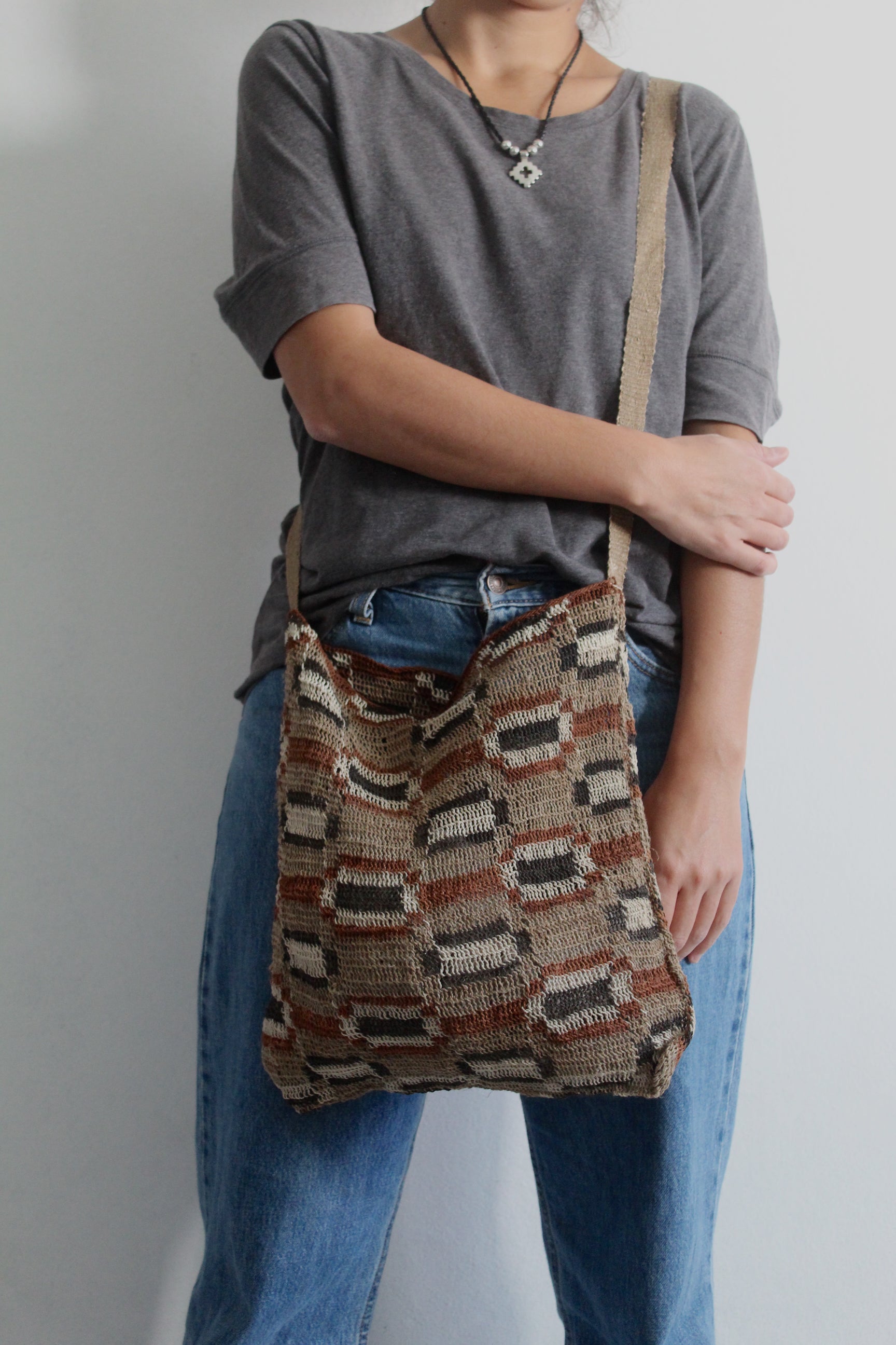 Hand woven Tierra Bag 