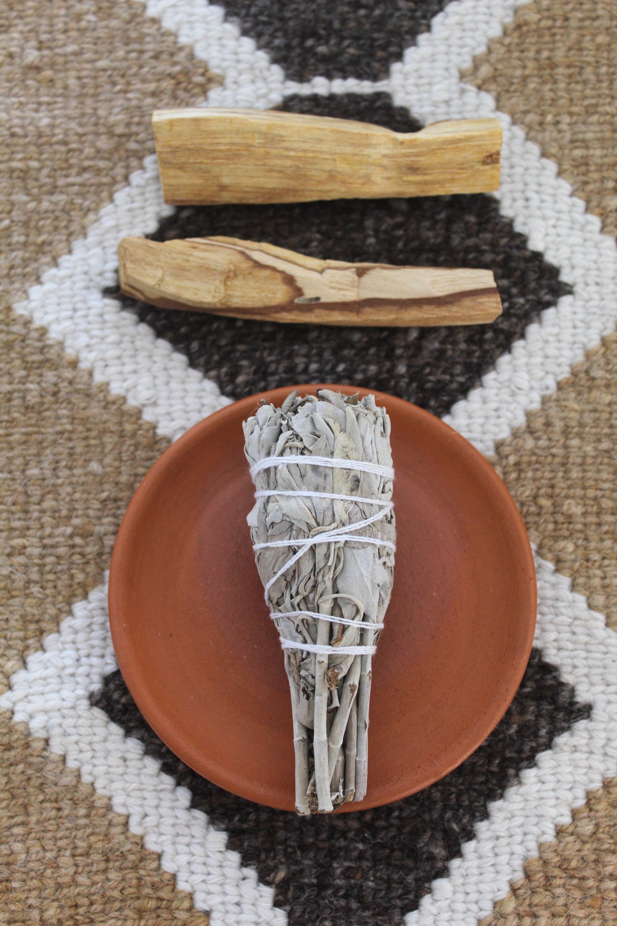Casapacha Ritual Bundle, palo santo and ritual essentials