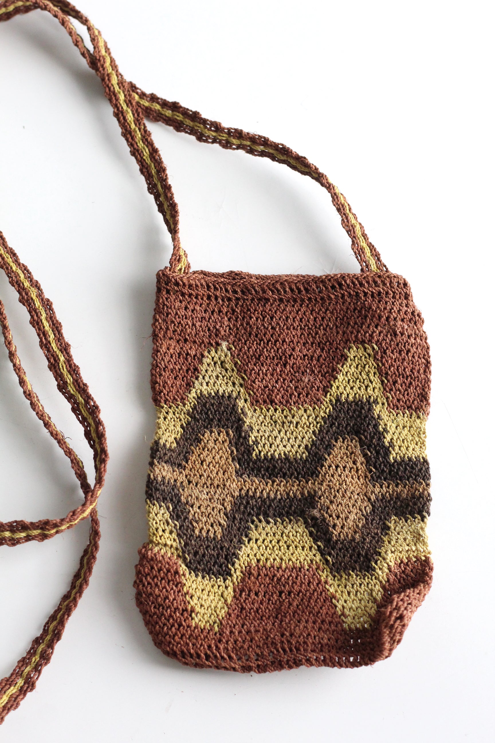 Hand woven Phone case #0127