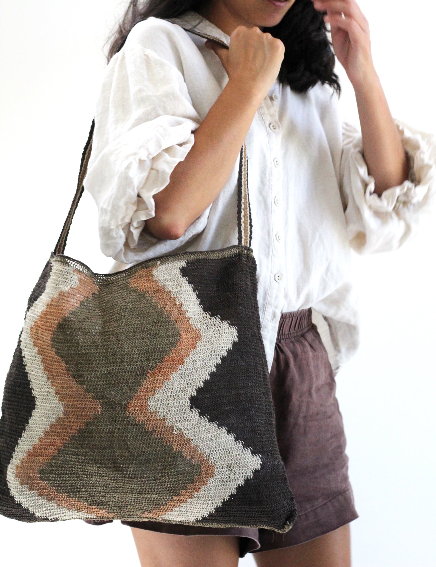 Hand woven Oversized Bag #043