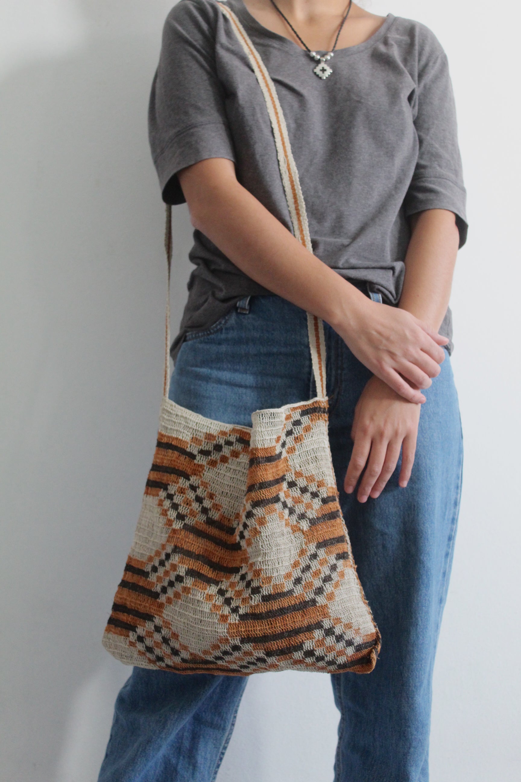 Hand woven Tierra Bag 
