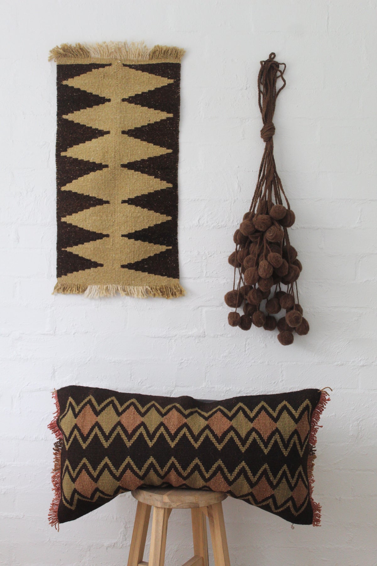Qom Lumbar Cushion 