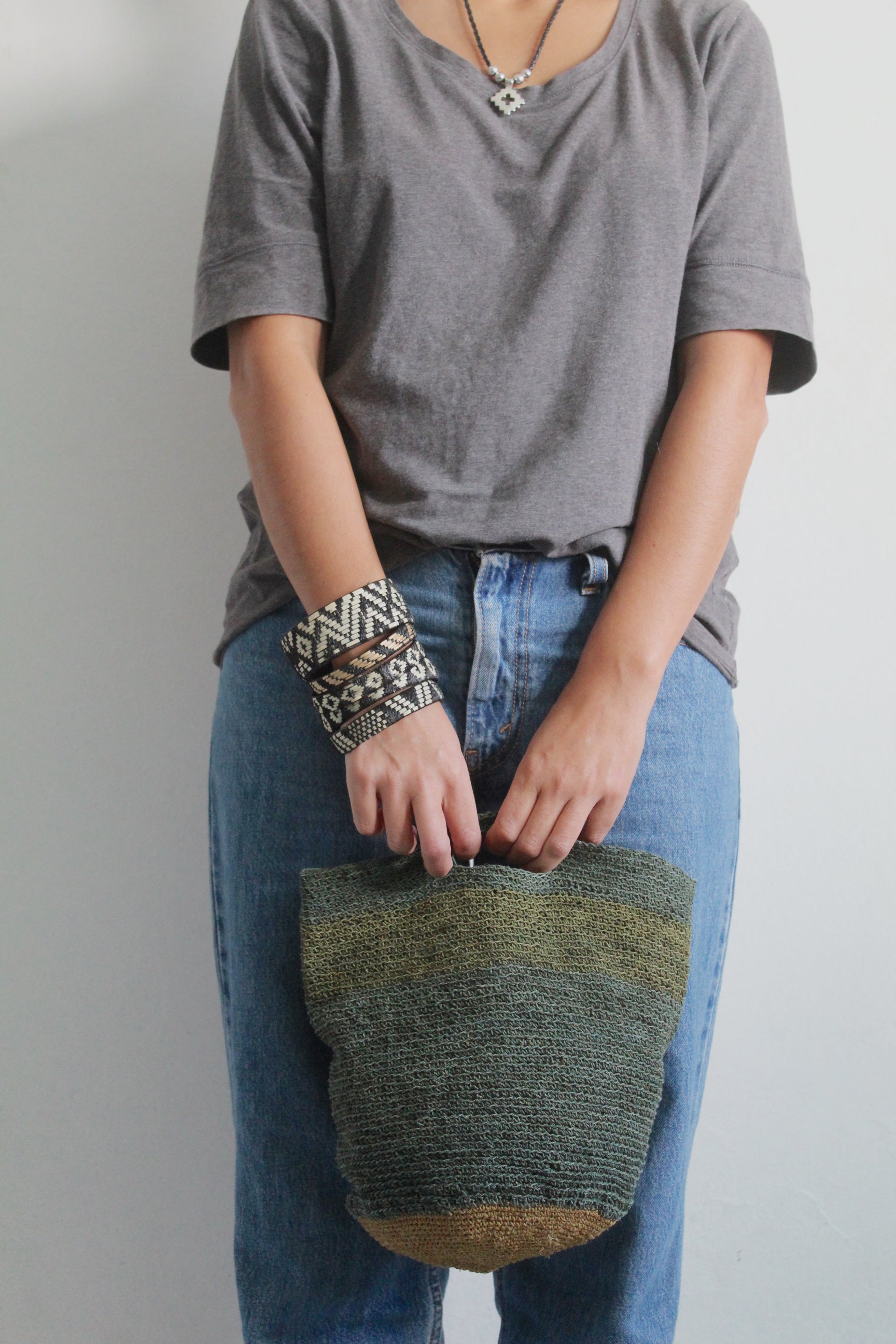 Hand woven Clutch 