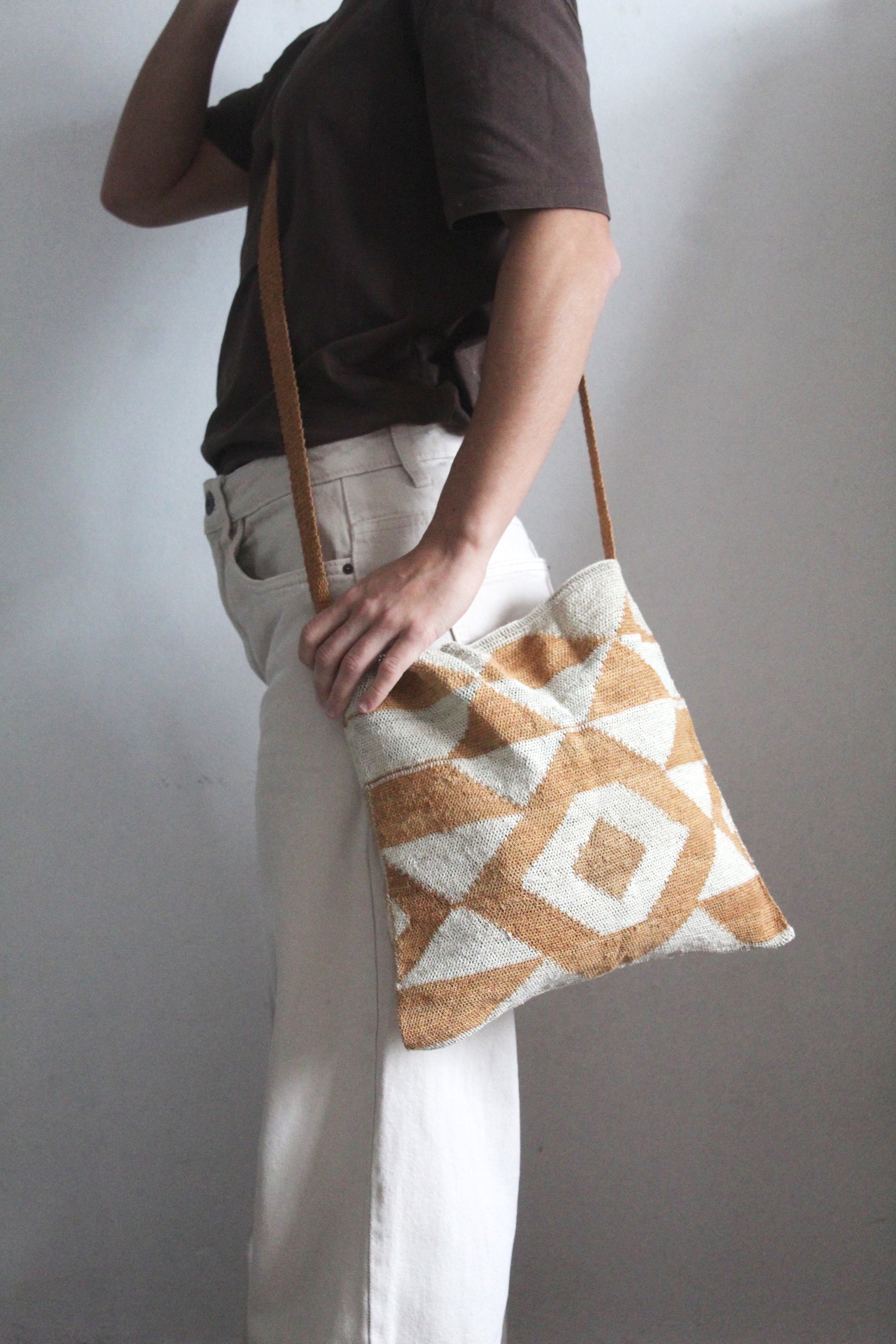 Hand woven Tierra Bag 