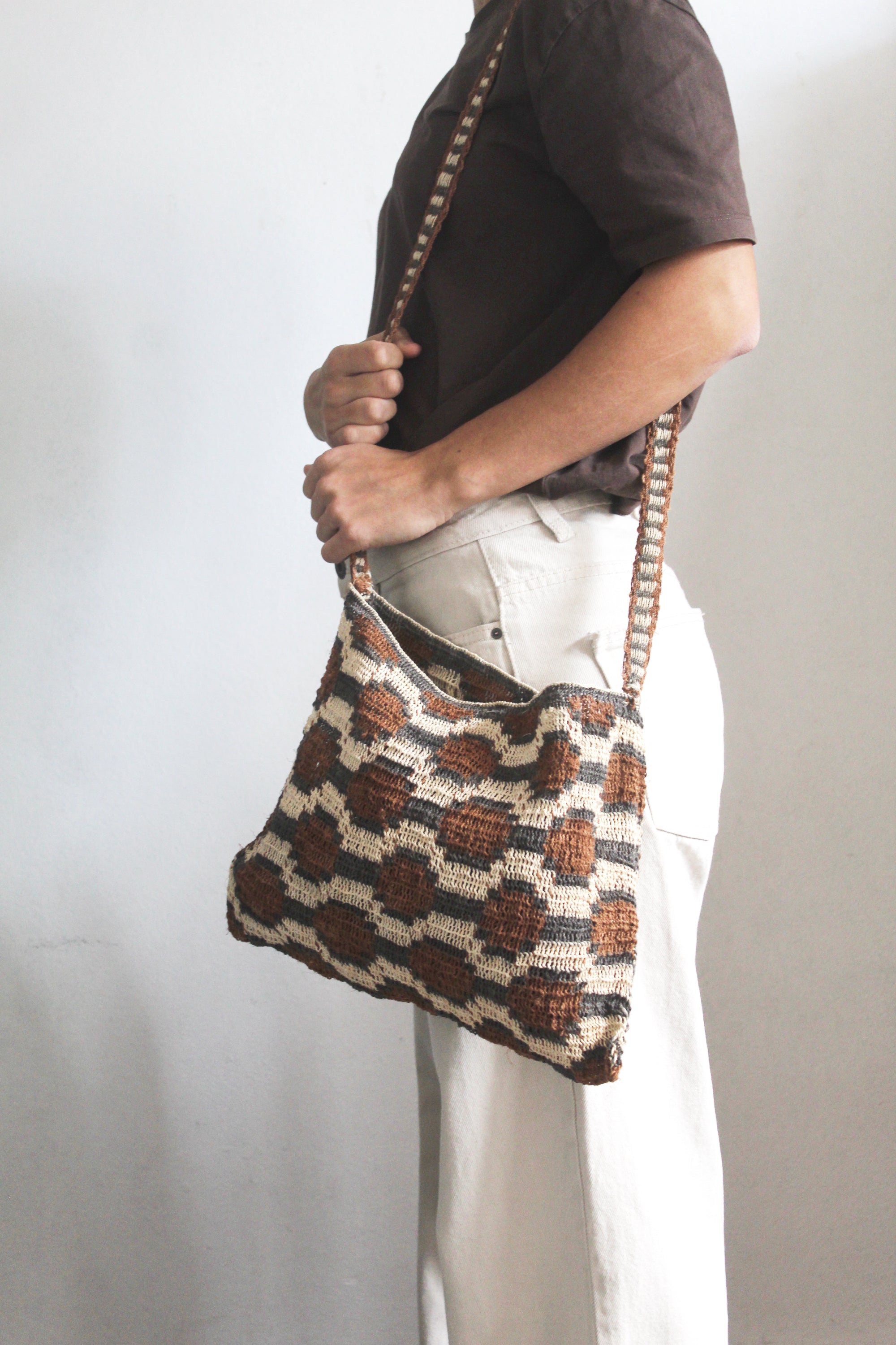 Hand woven Tierra Bag 