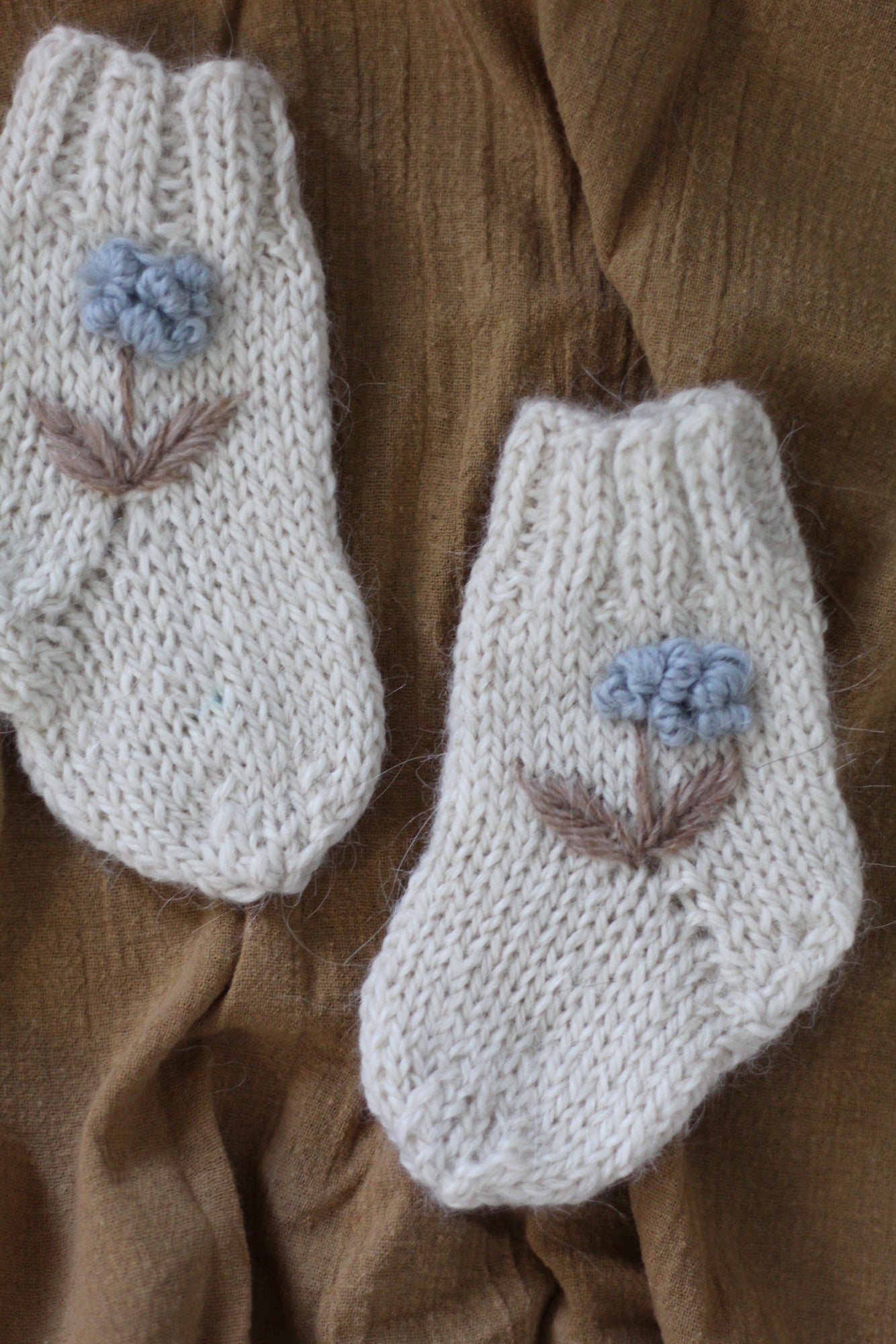Baby Socks Natural Hand Embroidered, llama wool, Argentina