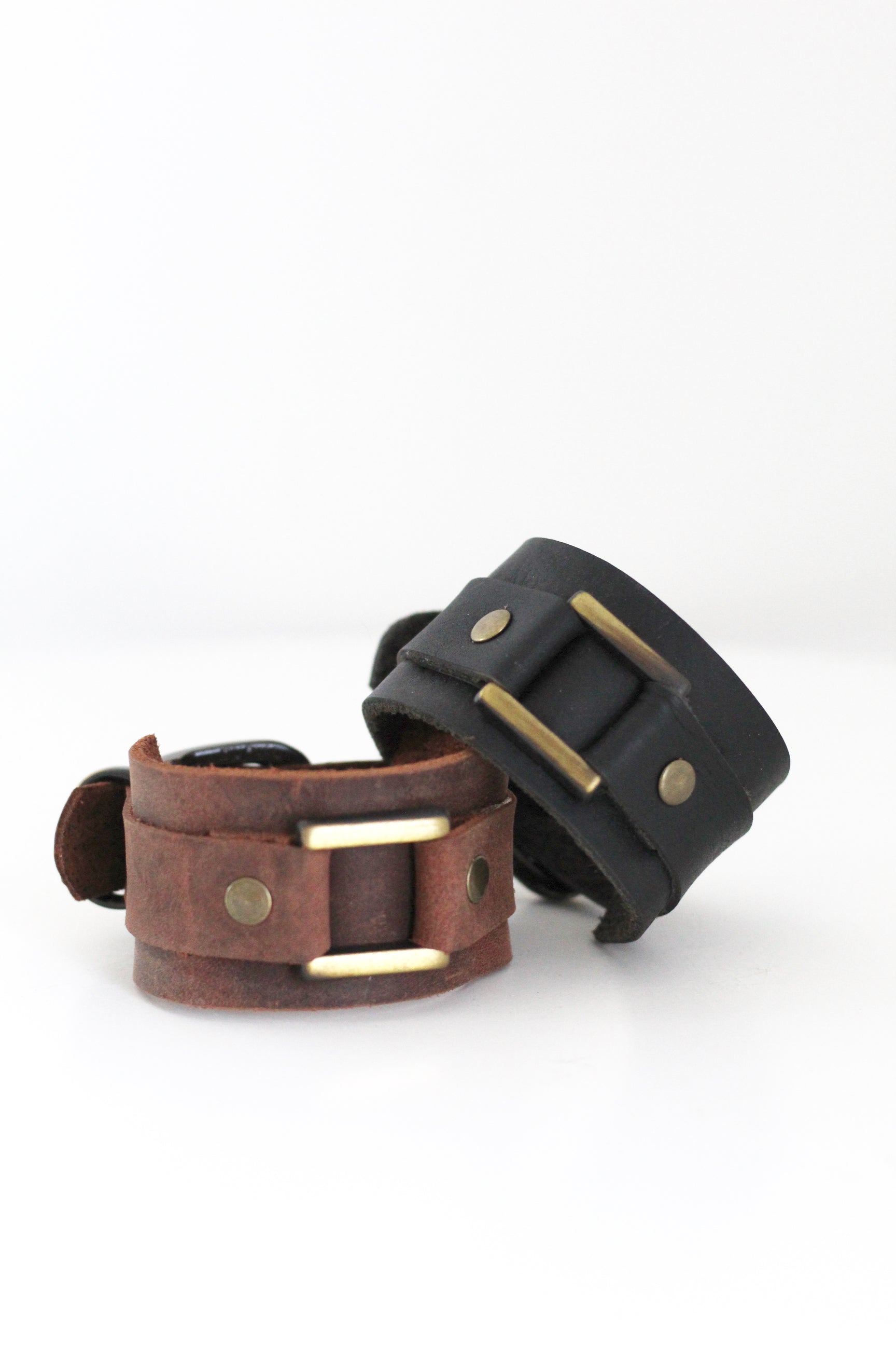 Tanned Leather Bracelet #002, handcrafted leather, Argentina