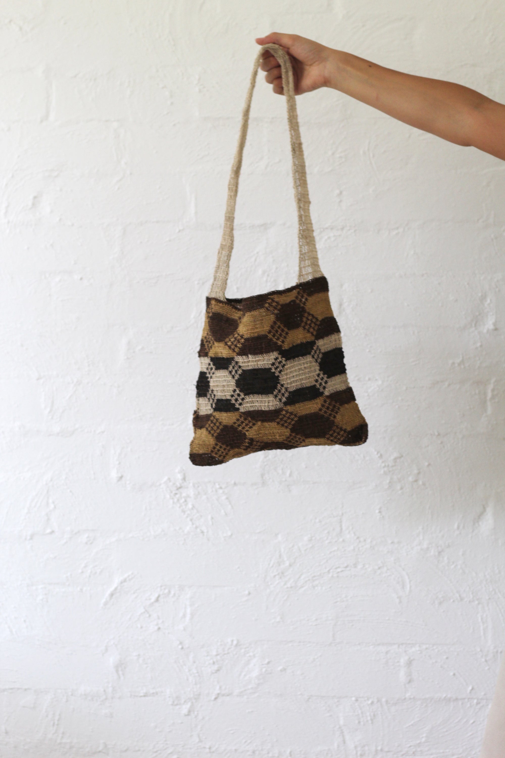 Hand Woven Etnia Bag #0174, chaguar fibre by Wichi artisans, Argentina
