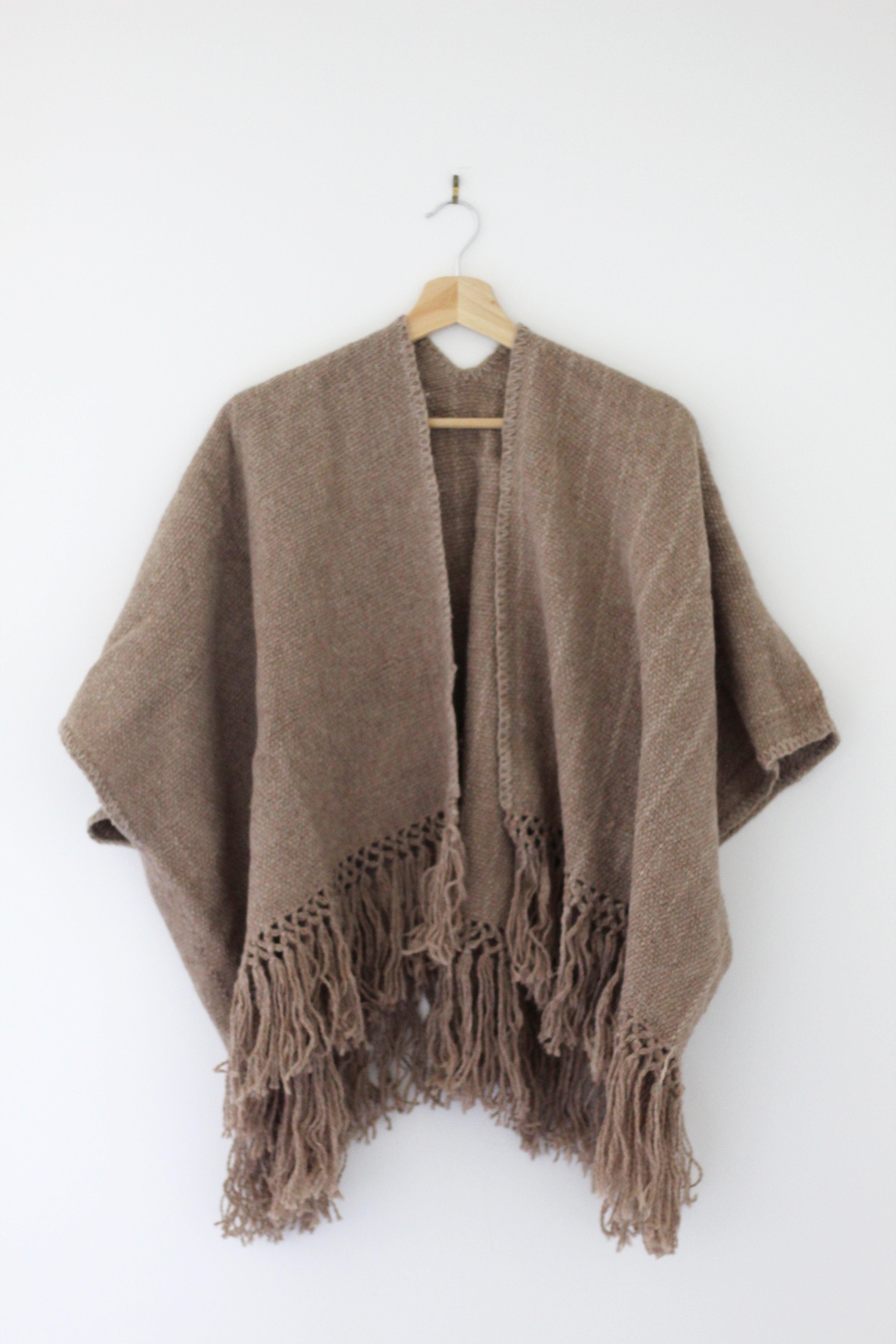 Llama Wool Mid Lenght Poncho | Beige - Casapacha