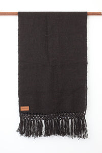 Llama Wool Oversized Scarf | Black - Casapacha