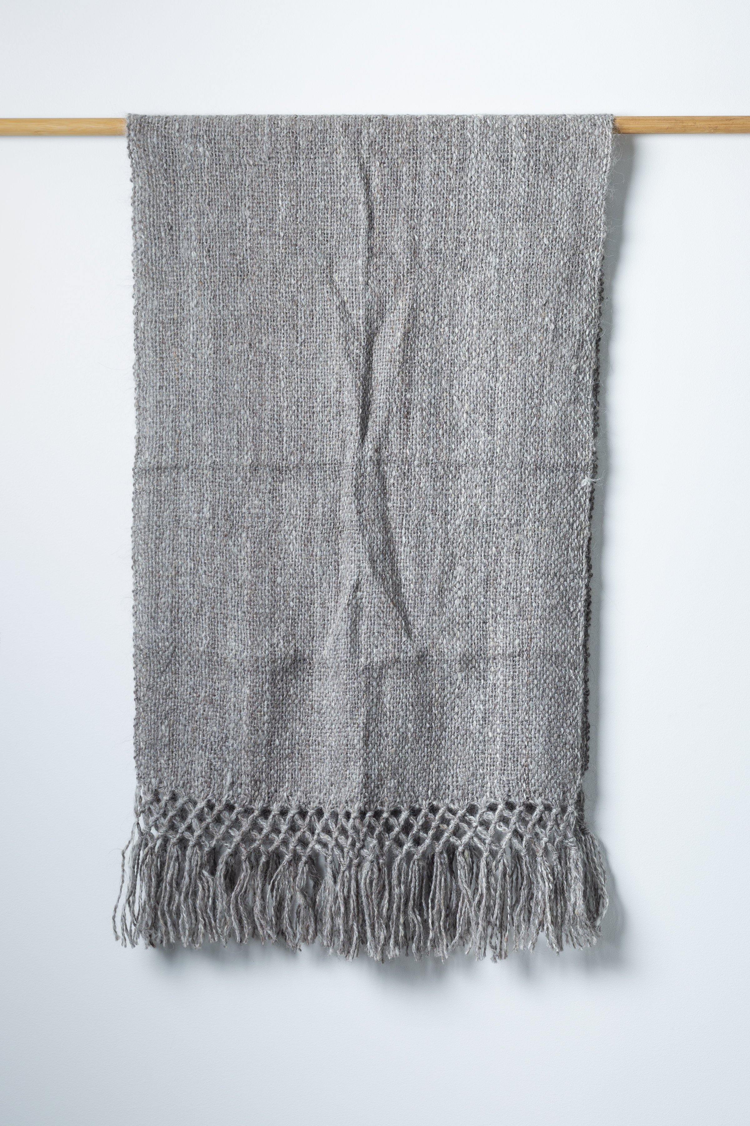 Llama Wool Oversized Scarf | Grey - Casapacha